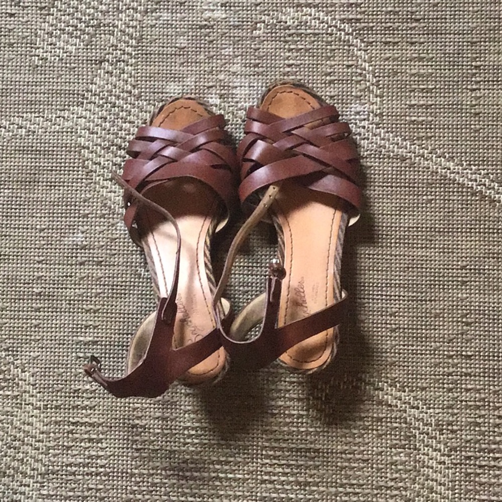 Leather sandals
